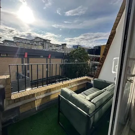 Modern Studio Flat With Balcony In Heart Of London Exterior photo